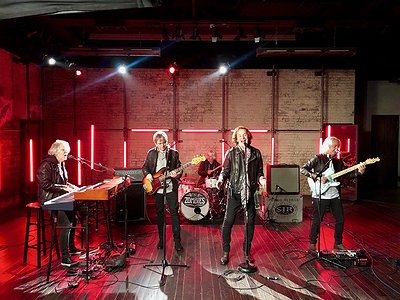 image of Colin Blunstone of The Zombies Shares his Creative Process