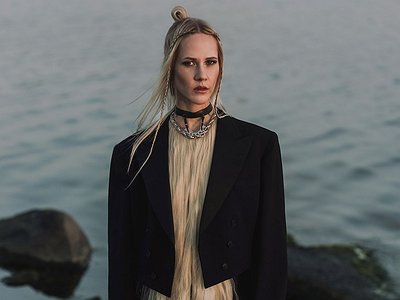 image of Bedless Bones about the Lyrics behind her Album Mire of Mercury
