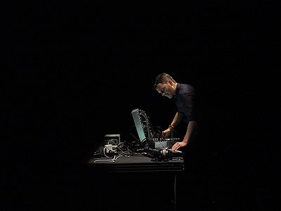 image of Thomas Ankersmit about the Serge Synthesiser and Hating Most Modulars 