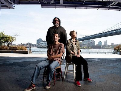 image of James McNew (Yo la tengo, Dump) Shares his Creative Process