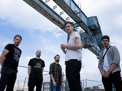 image of BRUECKEN Recommend Music between Distortion and Chaos, Despair and Beauty